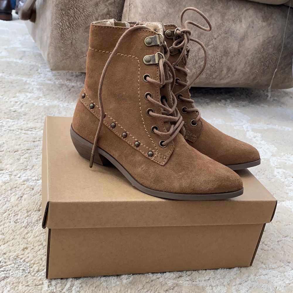Eliza Ankle Boot in Pecan
